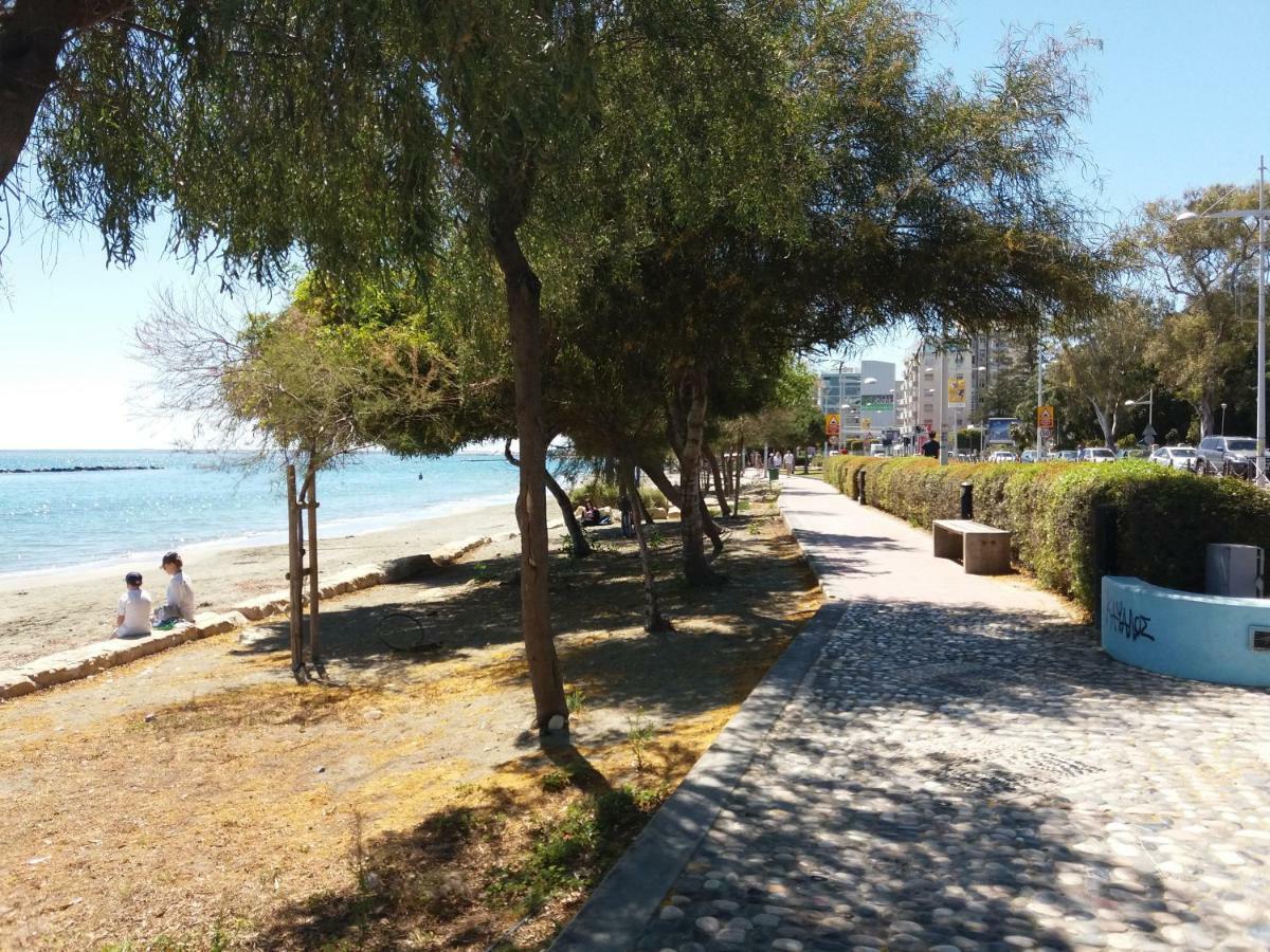 Апартаменты Mediterranean Breeze Лимасол Экстерьер фото