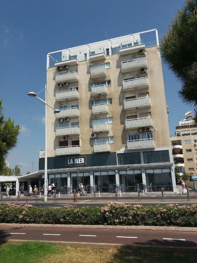 Апартаменты Mediterranean Breeze Лимасол Экстерьер фото
